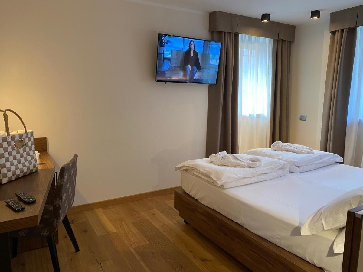 Dolomeet Boutique Hotel Pinzolo Esterno foto