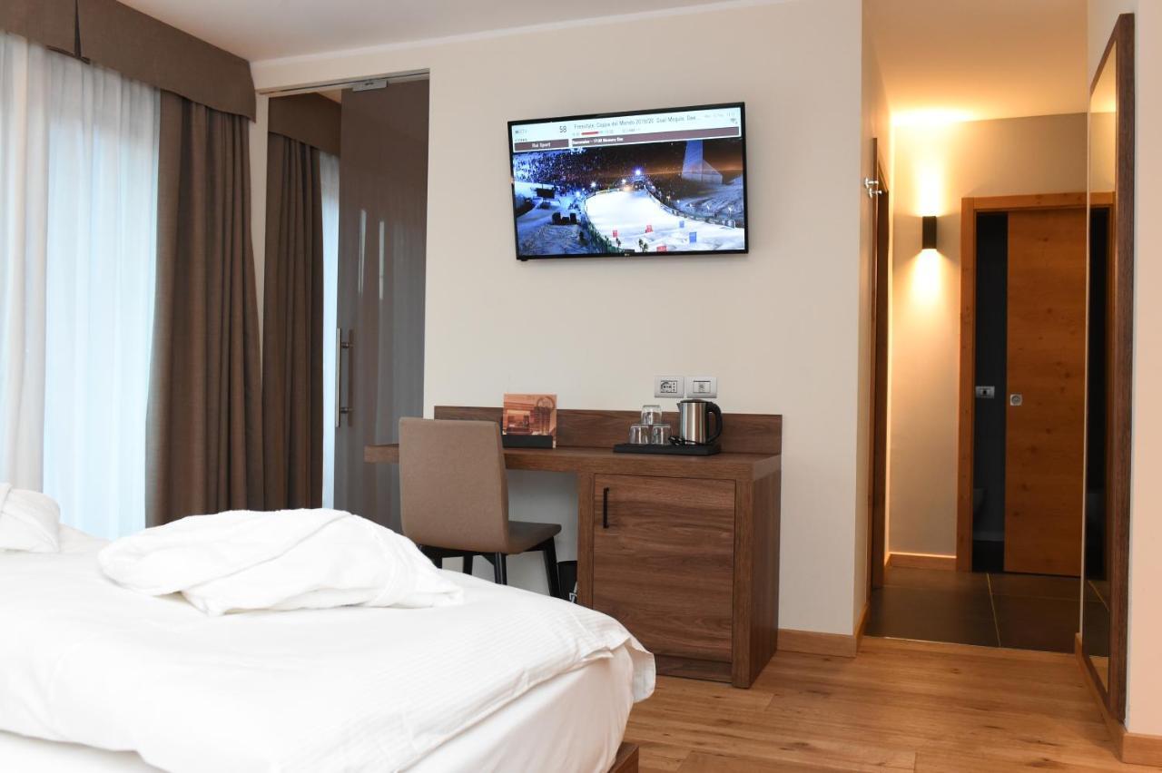 Dolomeet Boutique Hotel Pinzolo Esterno foto