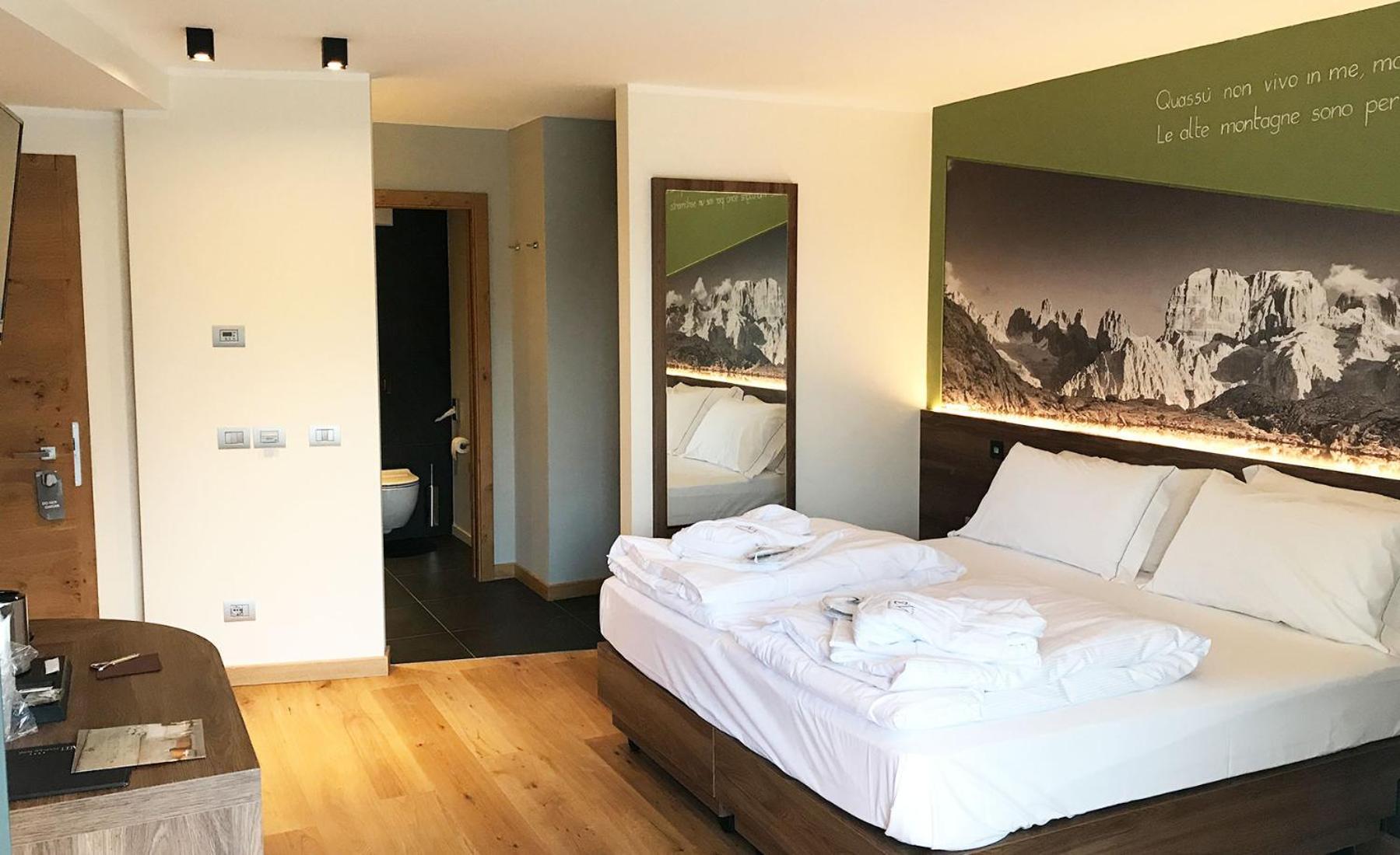 Dolomeet Boutique Hotel Pinzolo Esterno foto
