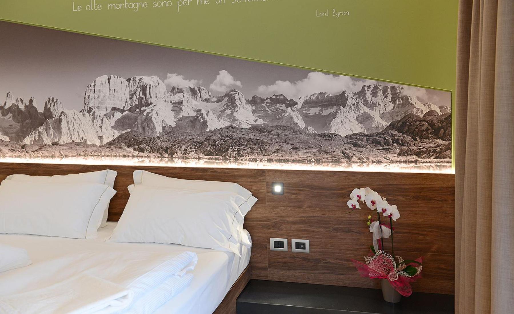 Dolomeet Boutique Hotel Pinzolo Esterno foto