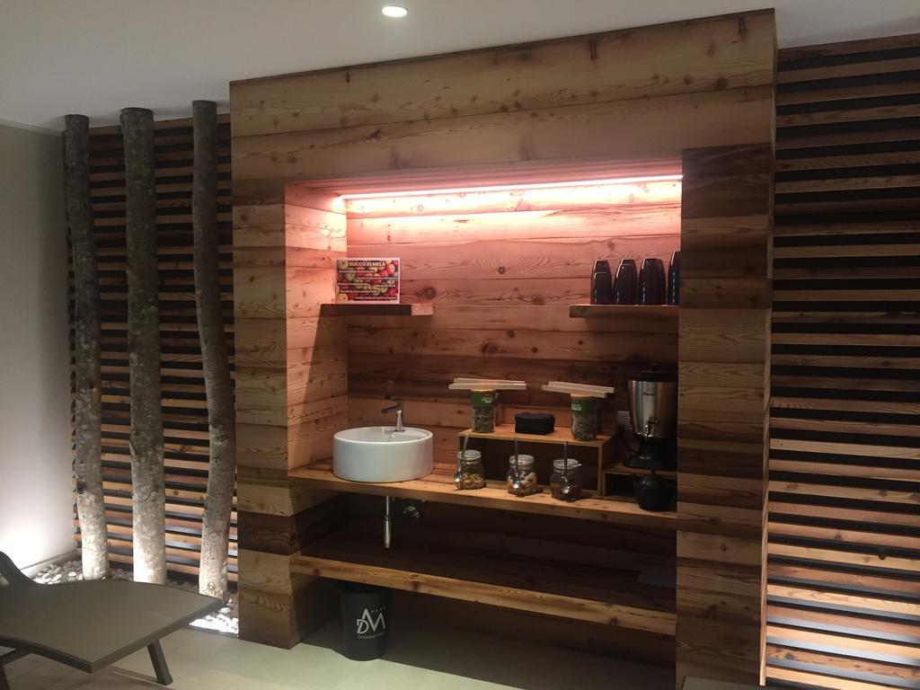 Dolomeet Boutique Hotel Pinzolo Esterno foto