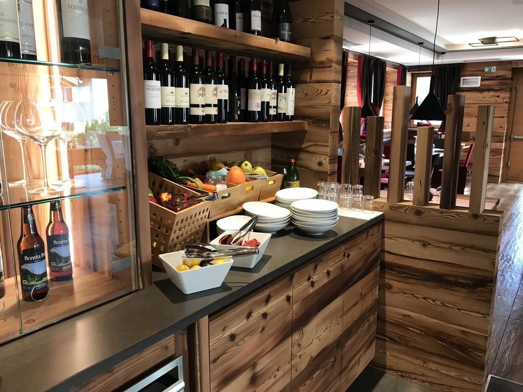 Dolomeet Boutique Hotel Pinzolo Esterno foto
